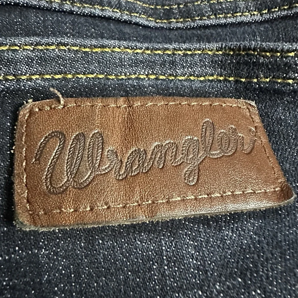 Wrangler Retro Jeans Mens 32x34 Dark Blue Denim Patch Slim Fit Bootcut 77MWZDX
